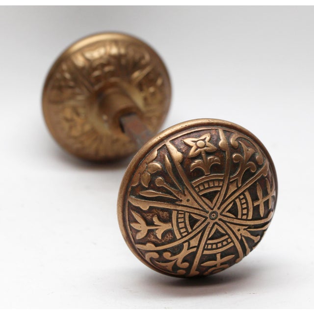 This Vernacular style four fold knob was made by Lockwood in the 1894 catalog. It is part of the H-20600 group. Priced as...