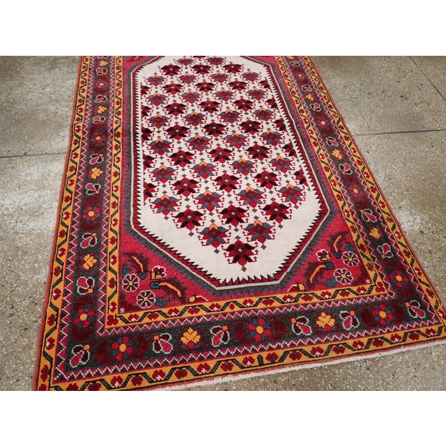 Galerie Shabab Collection Late 20th Century Handmade Persian Malayer Throw Rug For Sale In New York - Image 6 of 8