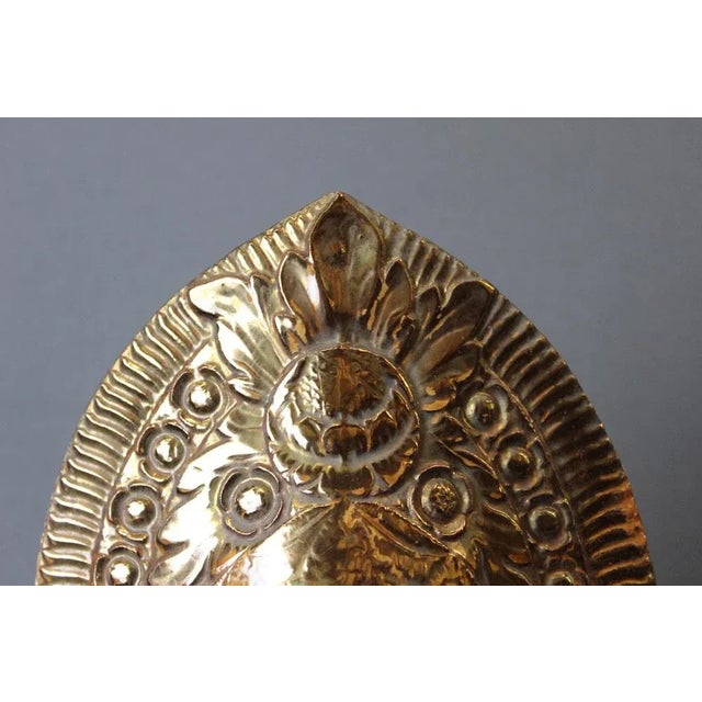 Ceramic Bust of a Balinese Dancer, 1930 For Sale - Image 3 of 13