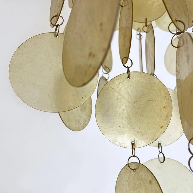 Italian Mid-Century Modern Golden Plastic Cascade Chandelier, 1970s For Sale - Image 9 of 13
