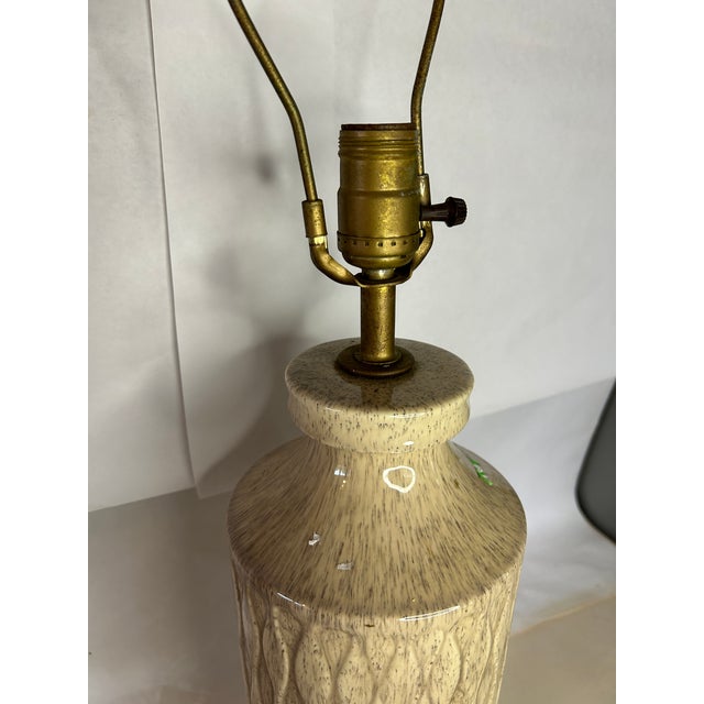 Mid-Century Modern Vintage French Glazed Porcelain Table Lamp With Brass Base 3-Way Switch For Sale - Image 3 of 9