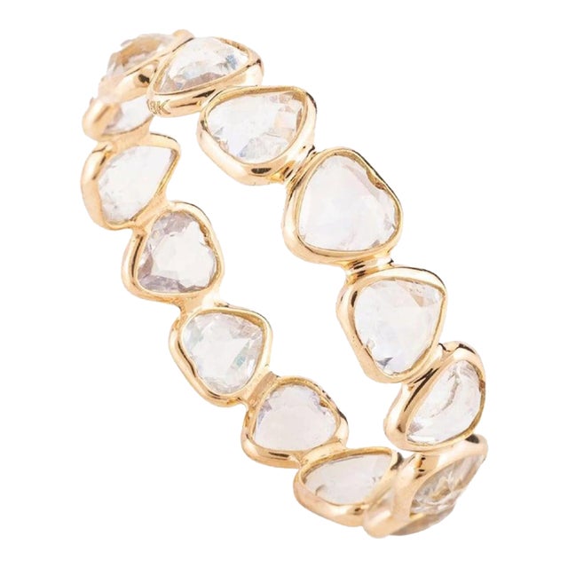 18k Yellow Gold Stackable Heart Cut Rainbow Moonstone Eternity Band Ring Size 3.5 For Sale