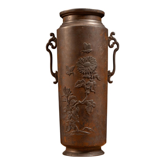 Late Meiji Era Kachō-Ga Bronze Vessel For Sale