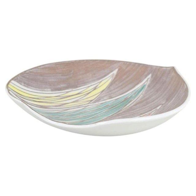 1950s Ceramic Round Bowl with Geometric Pattern by Mari Simmulson for Upsala Ekeby, 1950s For Sale - Image 5 of 5