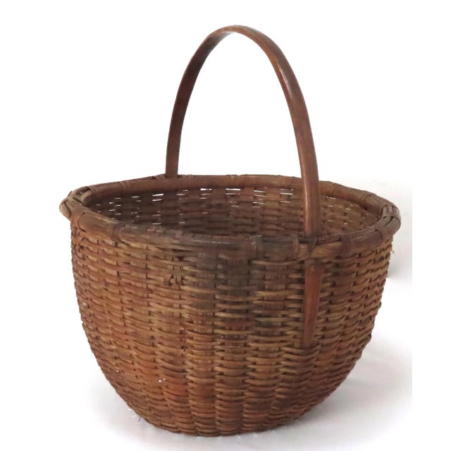 American Fine Late 19th Century Antique American Hand Woven Ash Splint Hoop Handle Basket For Sale - Image 3 of 13