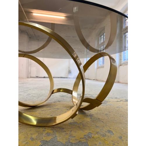 Round Coffee Table in Brass and Smoked Glass attributed to Knut Hesterberg for Ronald Schmitt For Sale - Image 4 of 11