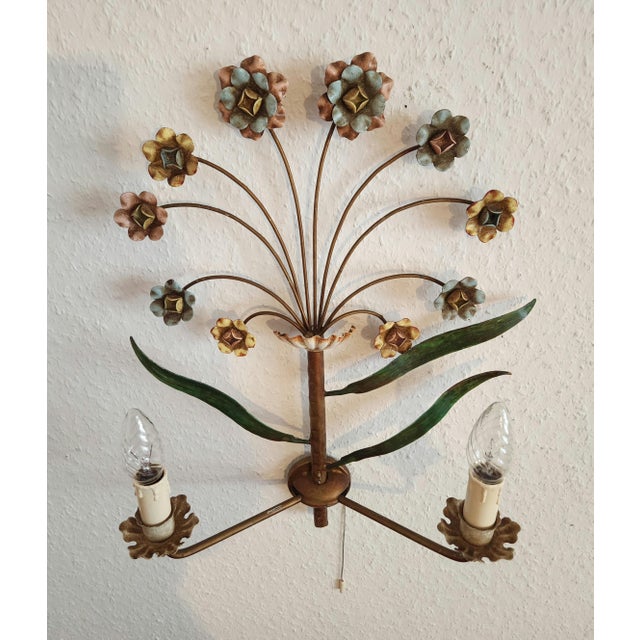 1970s Hand-Forged and Hand-Painted Florentine Wall Light, 1950s For Sale - Image 5 of 18