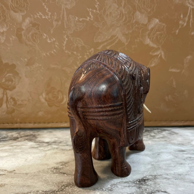 Stunning vintage Hand carved Indian elephant.. a wonderful and beautiful addition to any room.