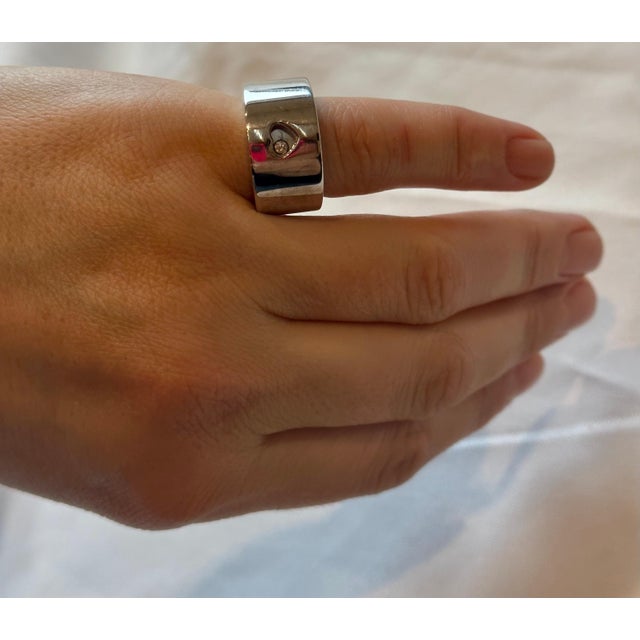 Chopard Happy Diamond 18k White Gold Floating Diamond Ring, Estate For Sale - Image 12 of 18