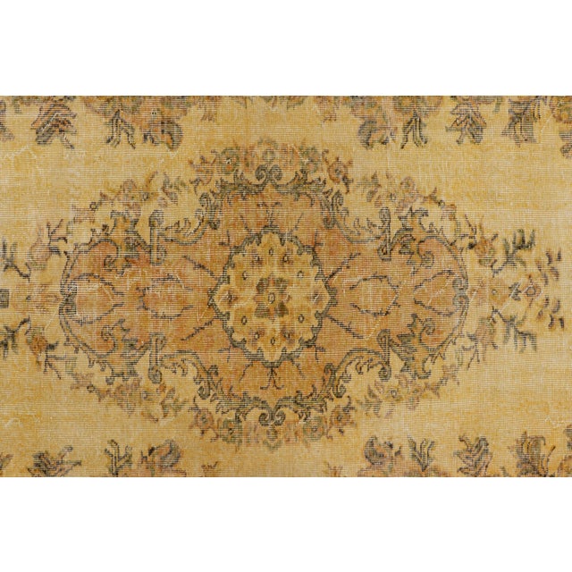 Traditional Vintage Turkish Distressed Rug in Gold With Geometric Medallion From Rug & Kilim For Sale - Image 3 of 8