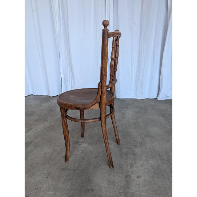 Vintage Carved Bentwood Dining Chair in the style of Thonet Style, 1960s For Sale - Image 6 of 18