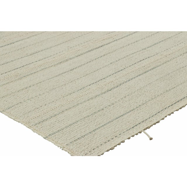 Rug & Kilim’s Contemporary Kilim in White and Gray Textural Stripes For Sale In New York - Image 6 of 7