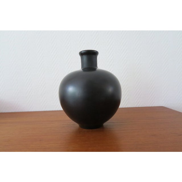 Black Bucchero Vase by Gio Ponti for Guiseppe Rossi, 1940s For Sale - Image 8 of 8