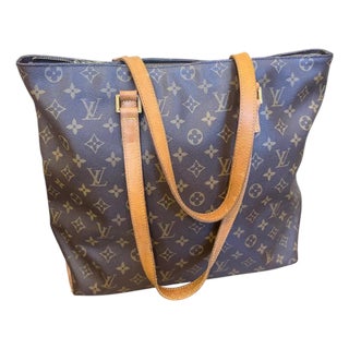 A 2000s Louis Vuitton Brown House's Signature Monogram Canvas Luco Tote Bag 8 For Sale
