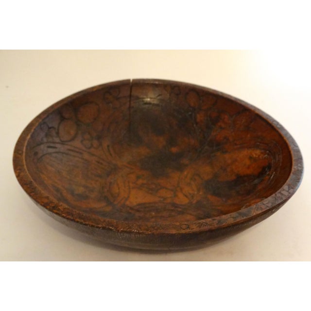 Early Americana Carved Wood Bowl With Rabbits For Sale - Image 4 of 15