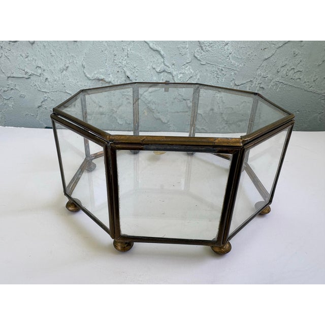 Vintage Mexican Brass & Glass Octagonal Display Boxes, Set of 2 – Micro Kit Mexico For Sale - Image 9 of 12