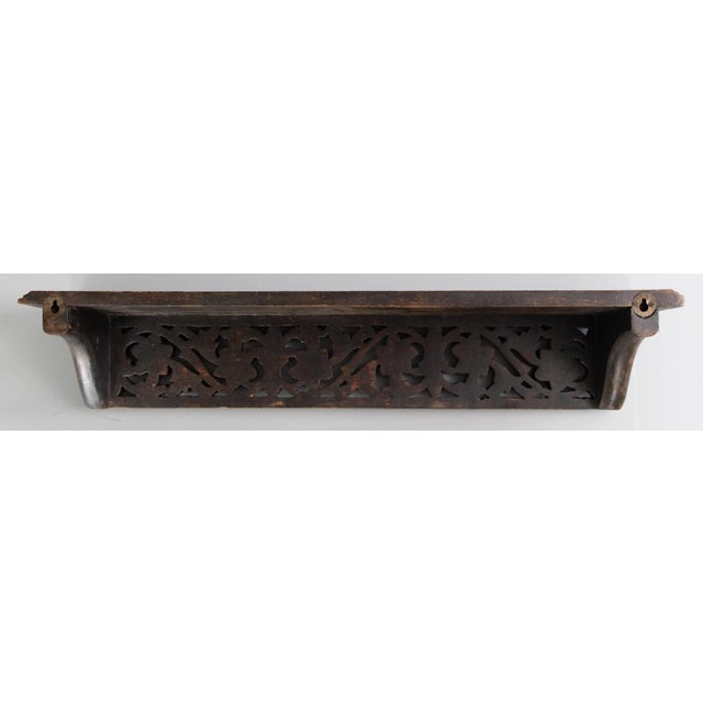 1950s Vintage English Carved Oak Floral Wall Bracket Shelf For Sale - Image 5 of 6