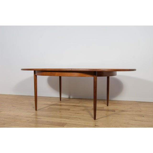 Mid-Century Modern Teak Oval Dining Table from G-Plan, United Kingdom, 1960s For Sale - Image 14 of 18