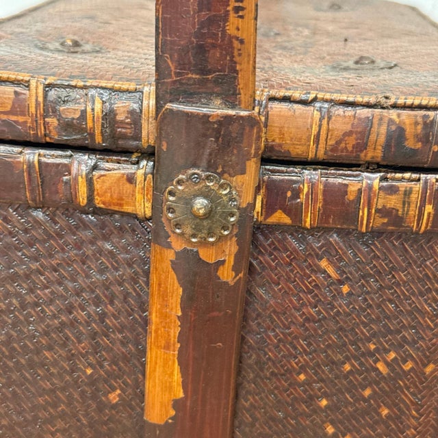 Woven Rectangular Picnic Basket with Handle & Hinged Lid For Sale - Image 13 of 14