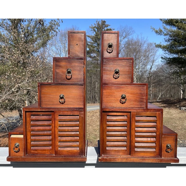 Pair of Vintage 20th C. Dovetailed Tansu Step Wooden Shelves Asian Art For Sale - Image 16 of 18