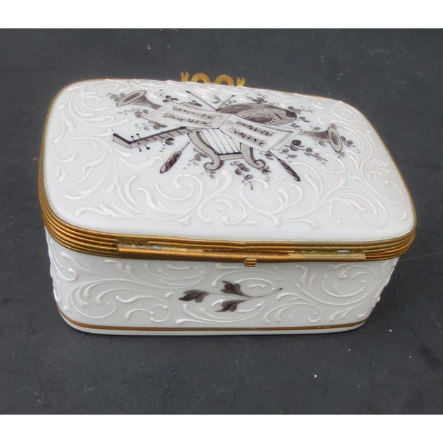 Modern Limoge Porcelain Box for Bonwit Teller For Sale - Image 3 of 10