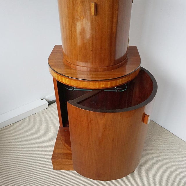Art Deco Cocktail Cabinet in Walnut and Mirror, 1930s For Sale - Image 14 of 18