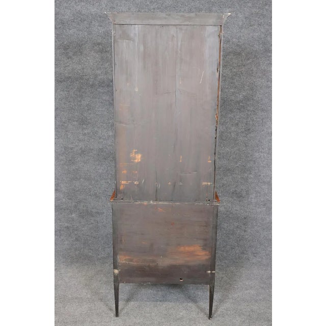 Late 19th Century Antique 19th Century English Satinwood Vitrine – Narrow Display Cabinet With Inlay Detail For Sale - Image 5 of 10