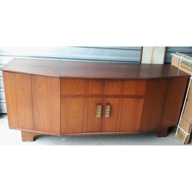 Mid Century Teak Stereo Media Turntable Cabinet Sideboard Console For Sale - Image 12 of 16