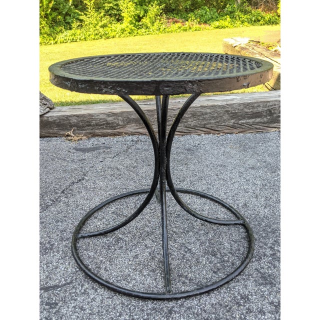 1960s Salterini Black Metal Mesh Top Tulip Base Outdoor Side Tables - A Pair, Attributed For Sale - Image 10 of 11