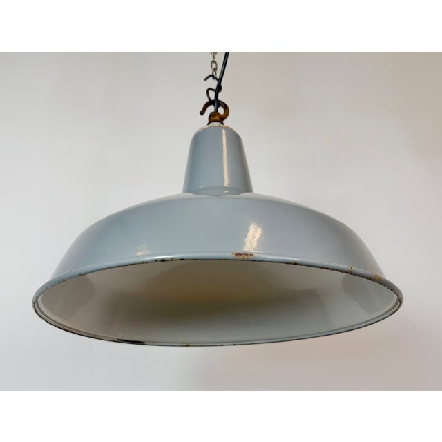 Vintage British Industrial Grey Enamel Factory Pendant Lamp, 1960s For Sale - Image 6 of 18