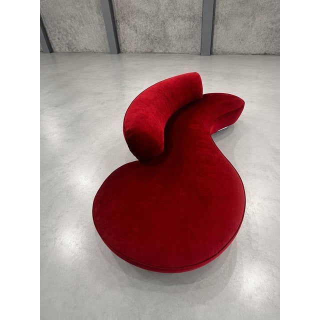 Vladimir Kagan Vladimir Kagan for Directional (Attributed) Serpentine Cloud Sofa, Model 4891-J, 1980s For Sale - Image 4 of 14