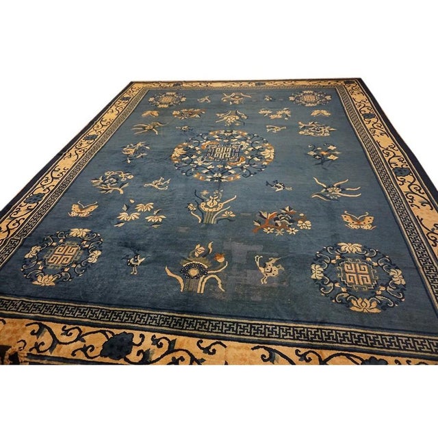 Chinese 1920s Blue Field Floral Traditional Medallion Antique Chinese Peking Knotted Rug For Sale - Image 3 of 8