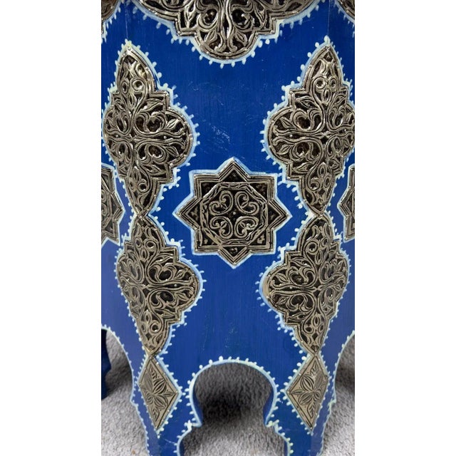 Moroccan Boho Chic White Brass Inlaid Side or End Table in Blue, a Pair For Sale - Image 11 of 12