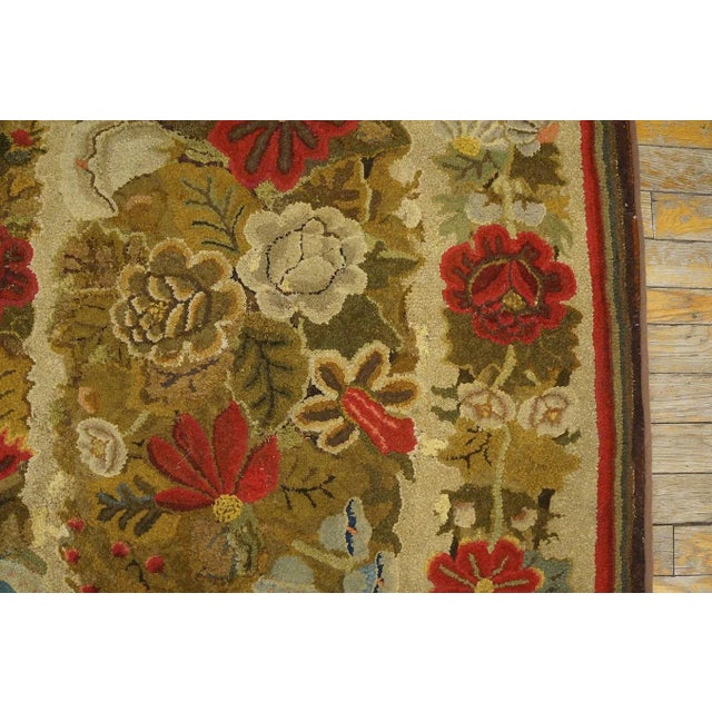1880s Tan Ecru Rose Medallion Antique American Hooked Rug 3'3'' X 5' Woven Wool Carpet For Sale - Image 9 of 10
