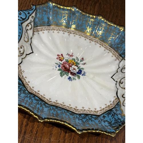 Aynsley Sweet Dish Sizes : 21 x 18 cms, 4 cms tall.