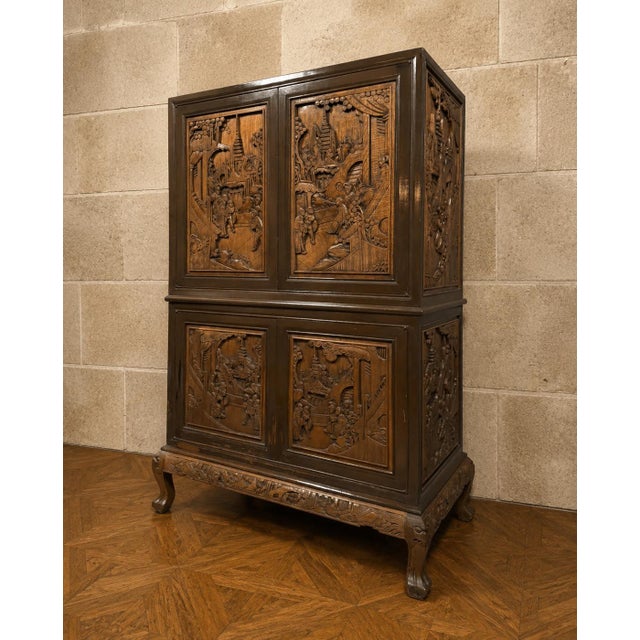 Rotating chinese camphor wood cabinet – circa 1950 dimensions: h 155 × w 104 × d 58 cm an elegant chinese camphor wood...