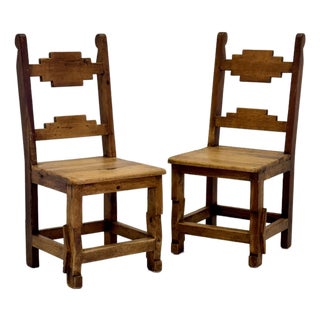 Pair of Mid-Century Mexican Rustic Pine Chairs With Carved Razor Blade Backs and Legs For Sale