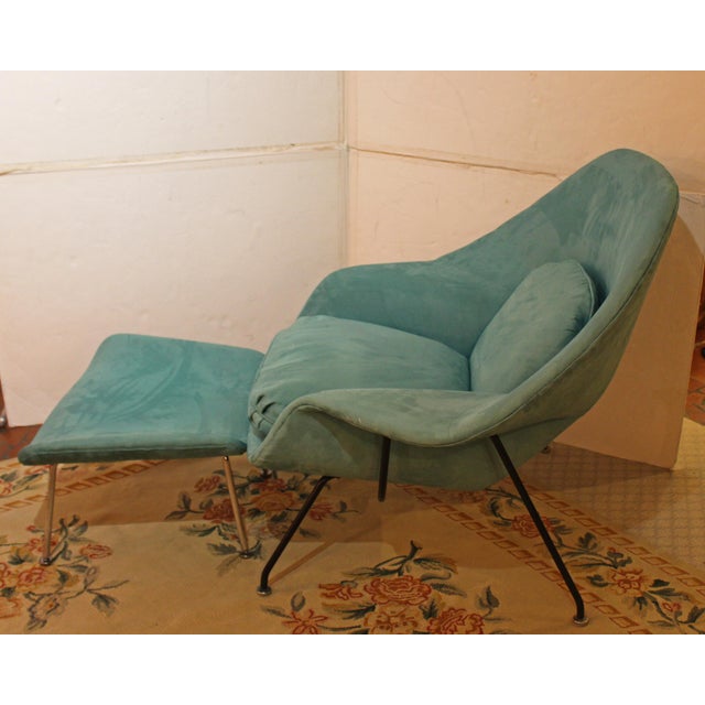 Circa 1960 Eero Saarinen Womb Chair & Ottoman, Knoll, USA. Designed in 1948 at the request of Frances Knoll. This chairs...