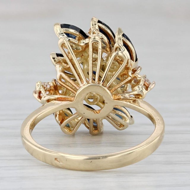 2010s 2.40ctw Blue Sapphire Diamond Ring 14k Yellow Gold Size 6.5 Cocktail For Sale - Image 5 of 8
