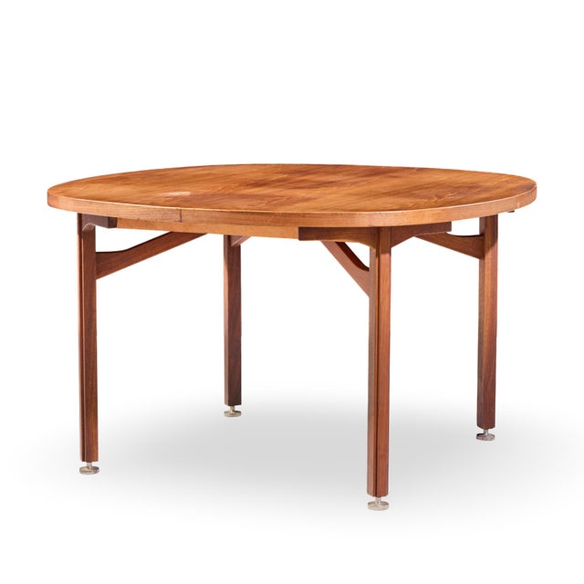 Brown Jens Risom Mid Century Walnut Round Expanding Dining Table With 3 Leaves For Sale - Image 8 of 16