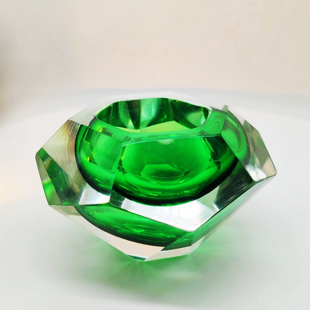 Flavio Poli Green Ashtray in Murano Glass attributed to Flavio Poli for Seguso, Italy, 1960s For Sale - Image 4 of 8
