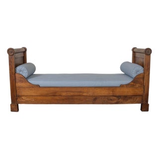 19th Century French Carved Wood Day Bed For Sale