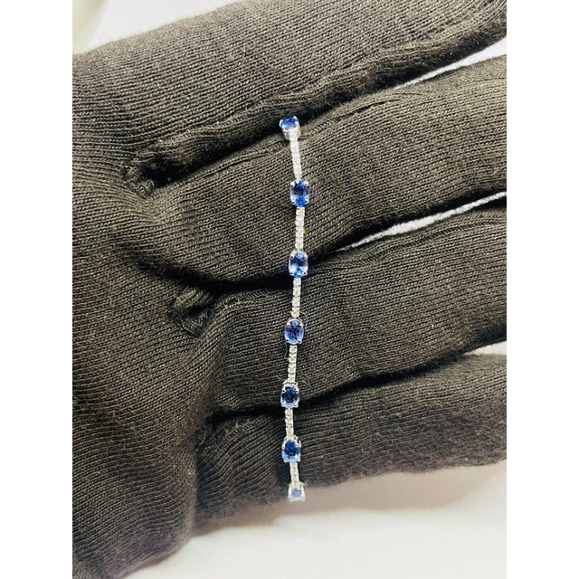 18k Gold Blue Sapphire 3.62ct & Diamond 0.39ct Bracelet For Sale In New York - Image 6 of 6