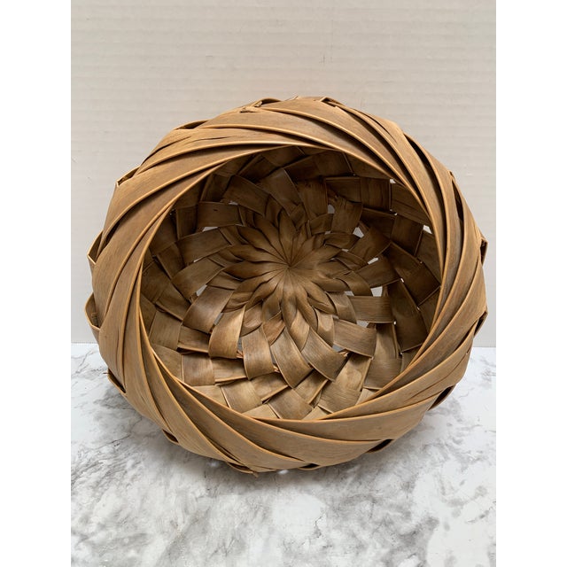 1970s Elegant Earthy Braided Decor or Serving Basket For Sale - Image 5 of 6