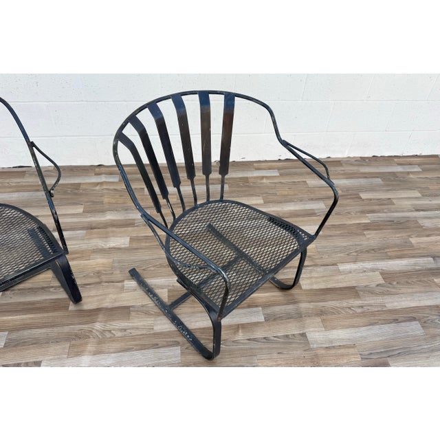 Mid-Century Modern Pair of Vintage Mid-Century Modern Wrought Iron Patio Bouncer Lounge Chairs | Russell Woodard Style For Sale - Image 3 of 18
