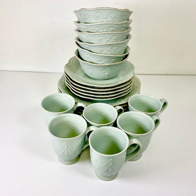 Art Nouveau Americana Lenox French Perle Ironstone Dinnerware - Set of 23 For Sale - Image 18 of 18