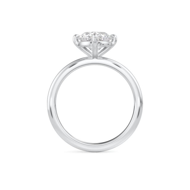 Modern GIA certified 1.80 carat Oval Solitaire, Size 5 For Sale - Image 3 of 5
