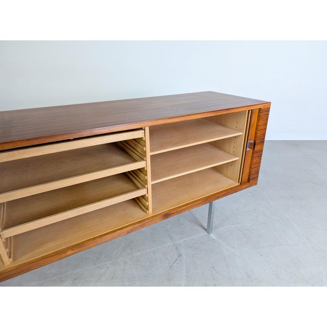 RY 25 Sideboard in Rosewood by Hans J. Wegner for Ry Møbler, 1960s For Sale - Image 11 of 17
