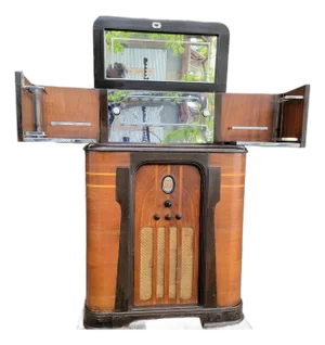 Art Deco Philco Radio Bar Circa. 1937
