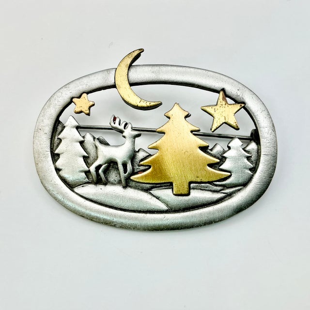 1980s 1980s Vintage Boho Chic Americana Hollywood Regency Christmas Tree & Deer Brooch. For Sale - Image 5 of 6